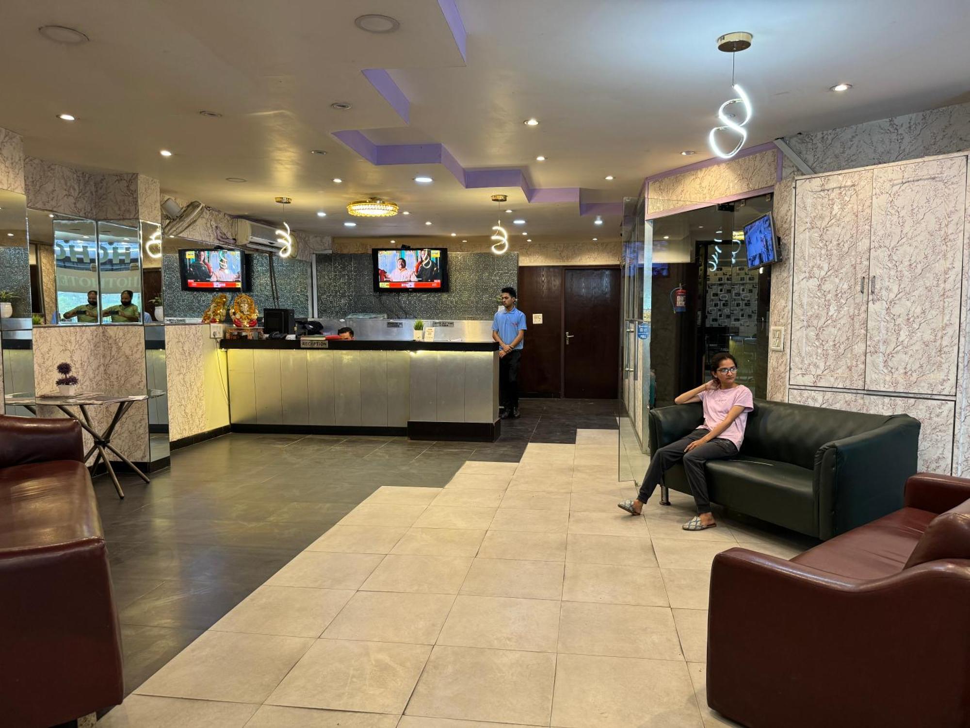 Airport Hotel Port View New Delhi Ngoại thất bức ảnh