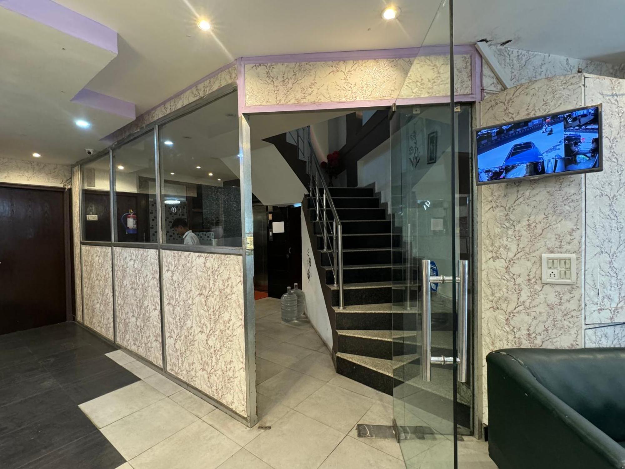 Airport Hotel Port View New Delhi Ngoại thất bức ảnh