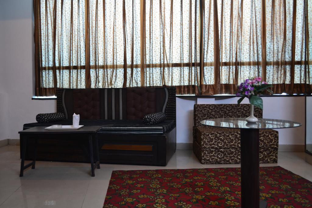 Airport Hotel Port View New Delhi Ngoại thất bức ảnh
