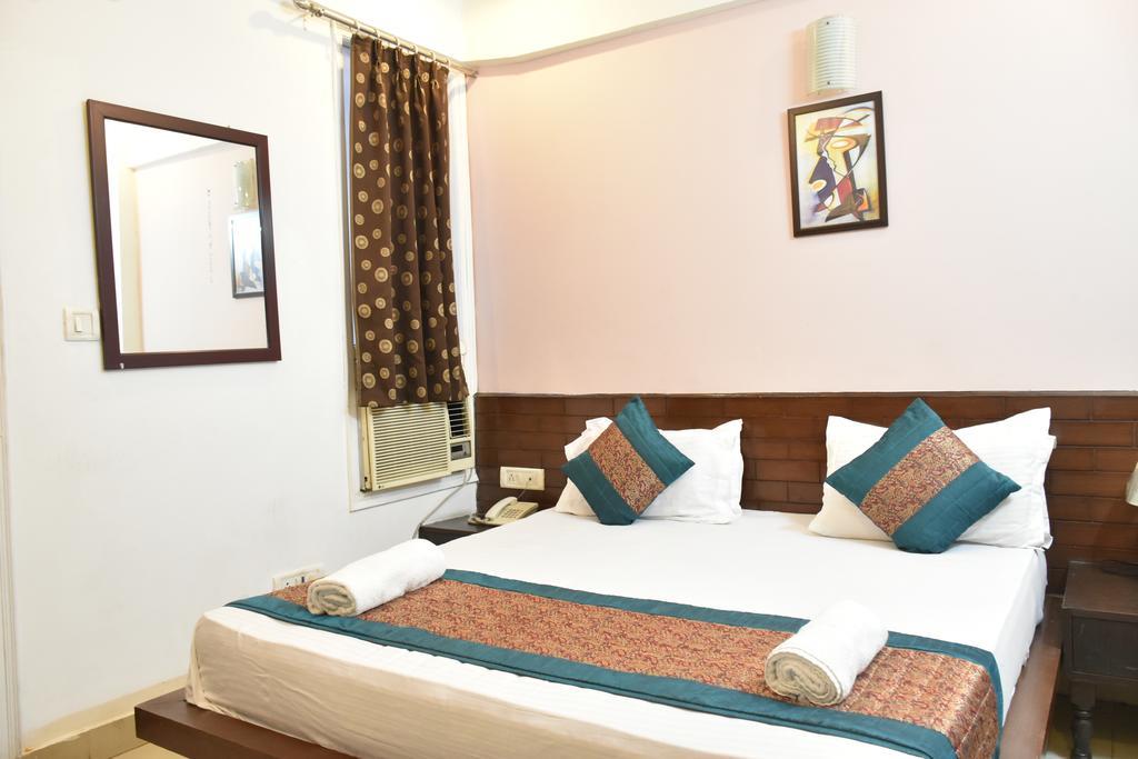 Airport Hotel Port View New Delhi Ngoại thất bức ảnh