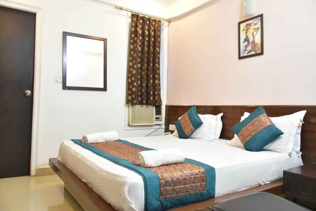 Airport Hotel Port View New Delhi Ngoại thất bức ảnh