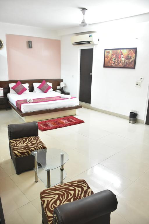 Airport Hotel Port View New Delhi Ngoại thất bức ảnh