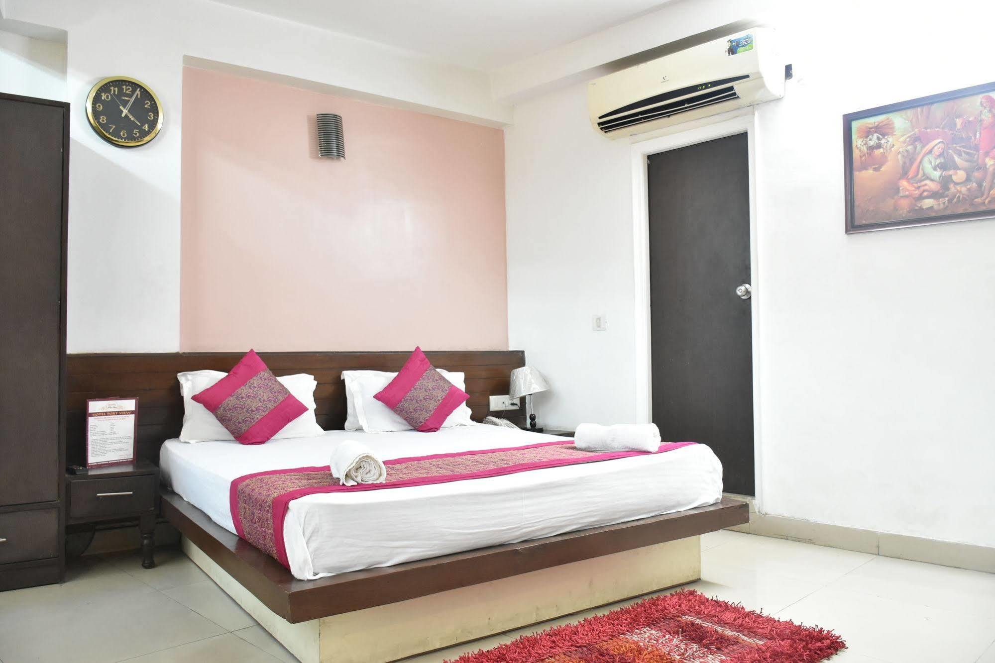 Airport Hotel Port View New Delhi Ngoại thất bức ảnh